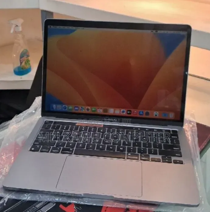 New Laptop Apple MacBook Air 2020 M1 16GB Apple M1 SSD 512GB