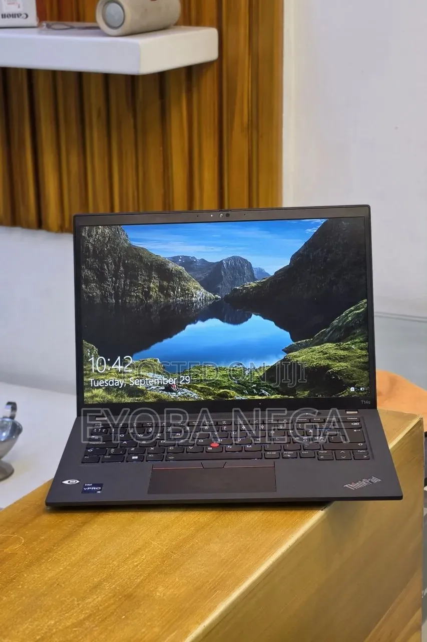 New Laptop Lenovo ThinkPad T14 16GB Intel Core i5 SSD 512GB