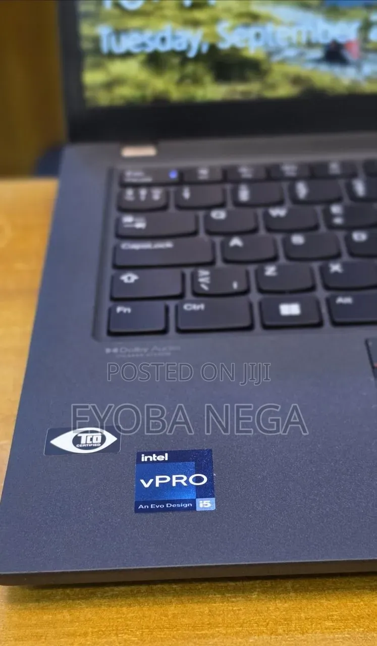 New Laptop Lenovo ThinkPad T14 16GB Intel Core i5 SSD 512GB