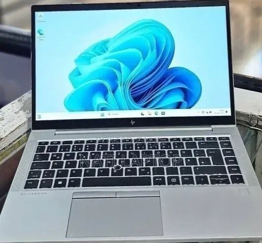 New Laptop HP EliteBook 840 G8 16GB Intel Core i5 SSD 512GB