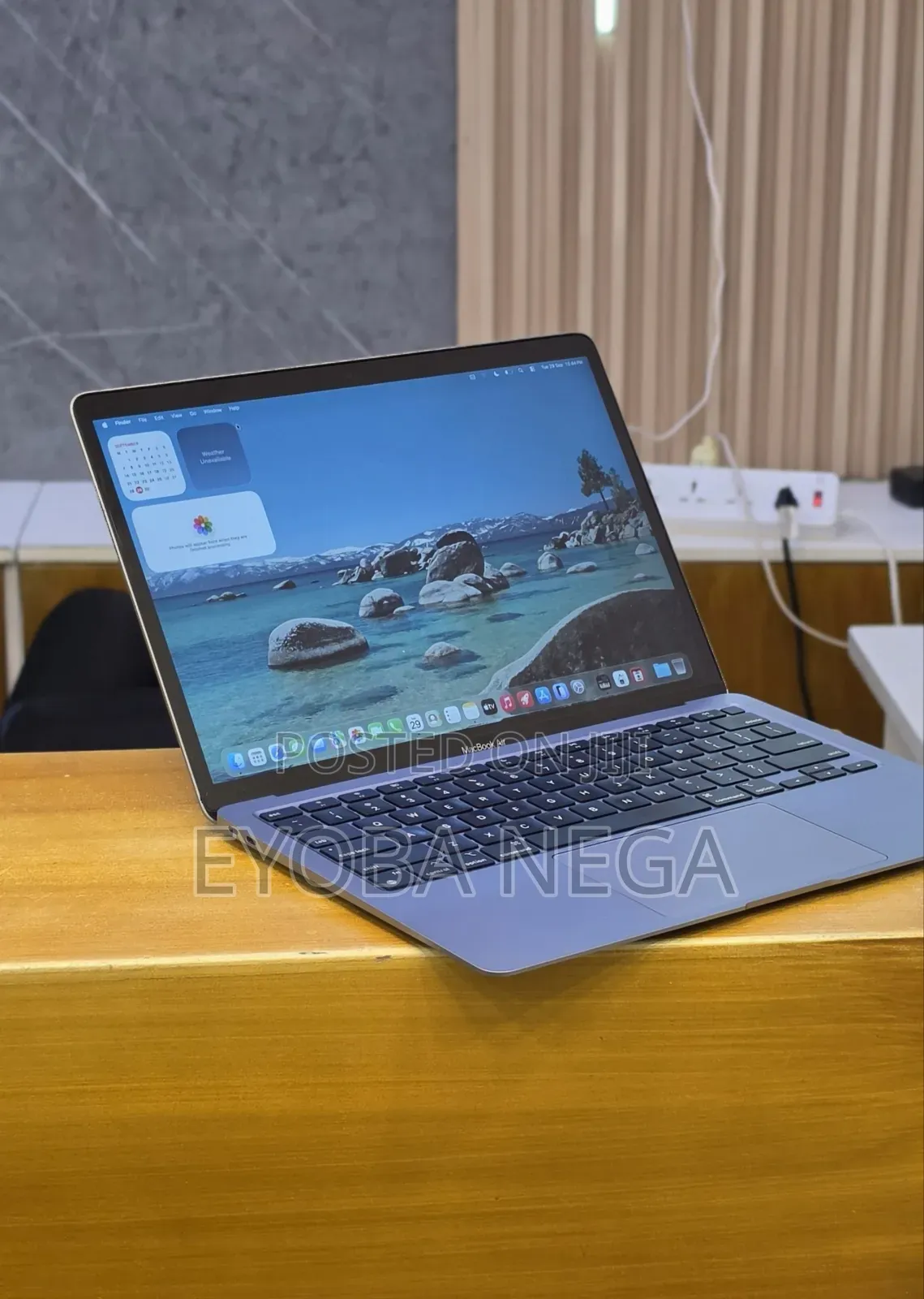 New Laptop Apple MacBook Air 2020 M1 16GB Apple M1 SSD 512GB