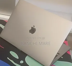 New Laptop Apple MacBook Pro 2020 M1 8GB Apple M1 SSD 256GB
