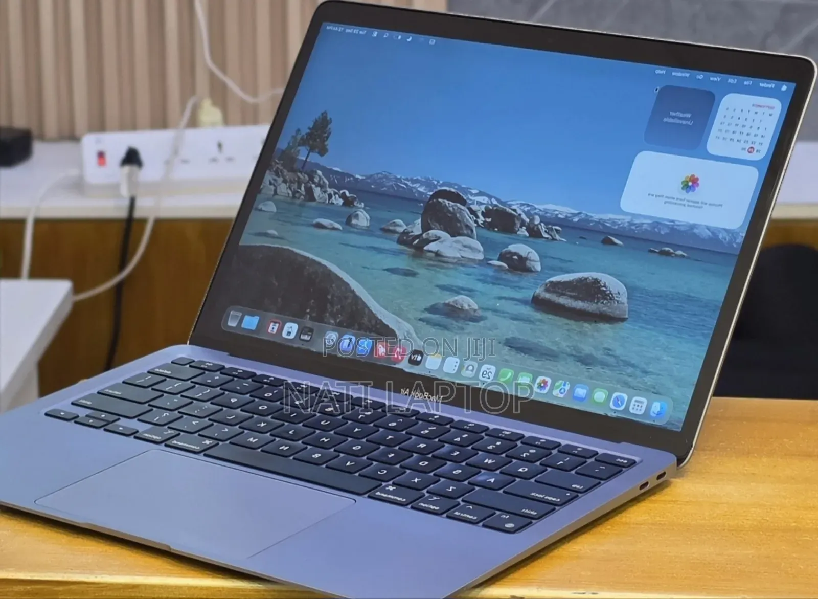 New Laptop Apple MacBook Air 2020 M1 16GB Apple M1 SSD 512GB