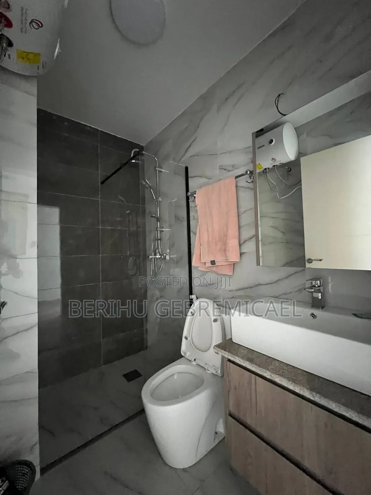 Furnished 2bdrm Apartment in ከዛንቺስ, Yeka for rent