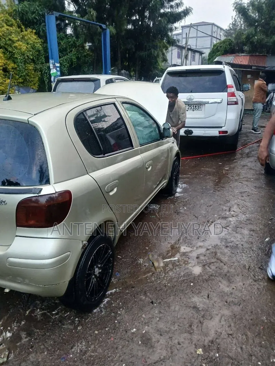 Toyota Vitz 1.0 FWD 3dr 2003 Brown