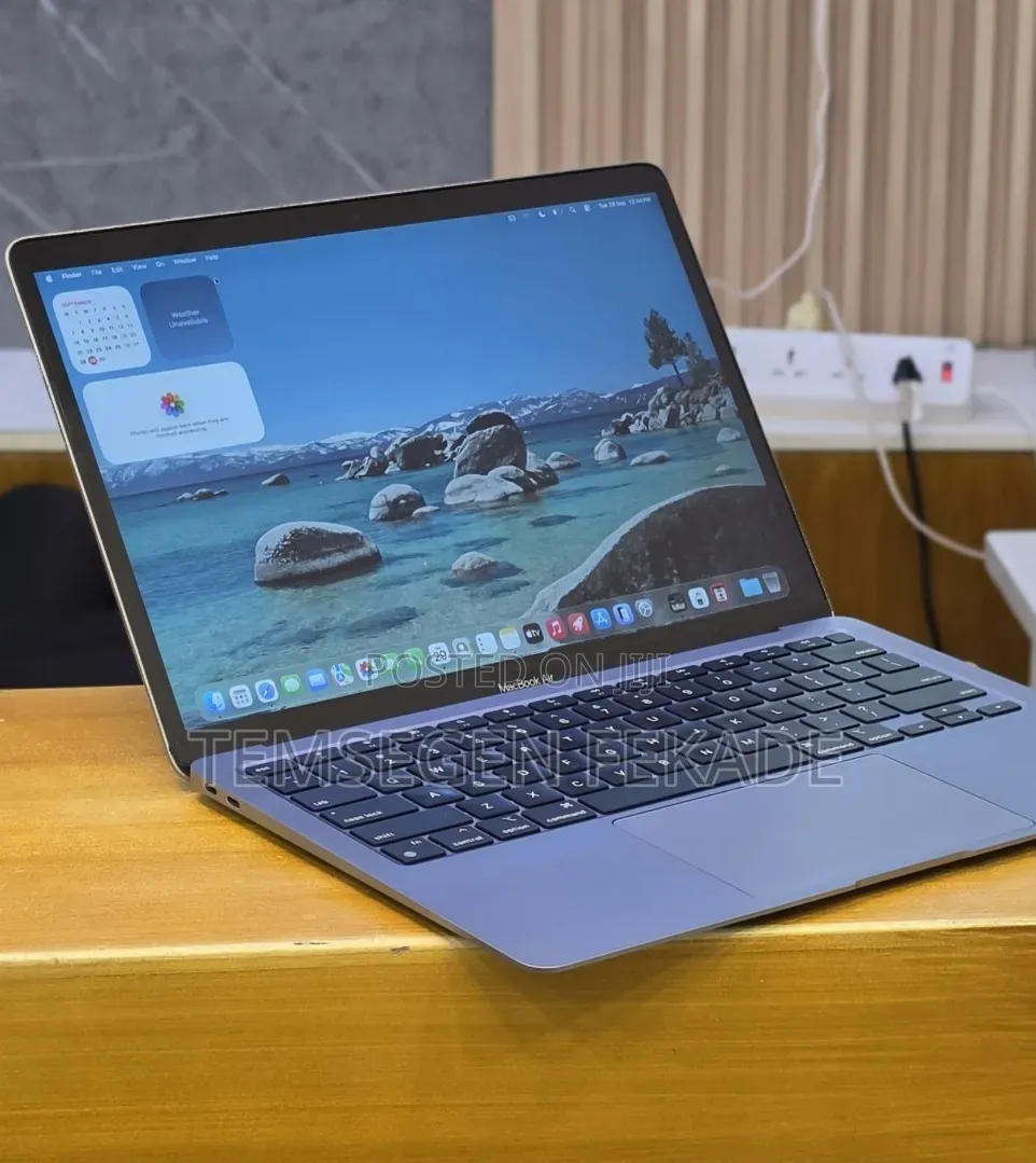 New Laptop Apple MacBook Air 2020 M1 16GB Apple M1 SSD 512GB