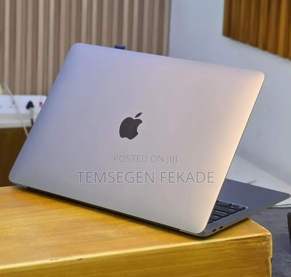 New Laptop Apple MacBook Air 2020 M1 16GB Apple M1 SSD 512GB