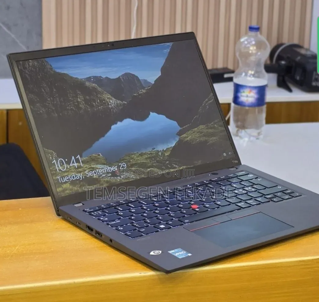 New Laptop Lenovo ThinkPad T14s Gen 2 16GB Intel Core i5 SSD 512GB