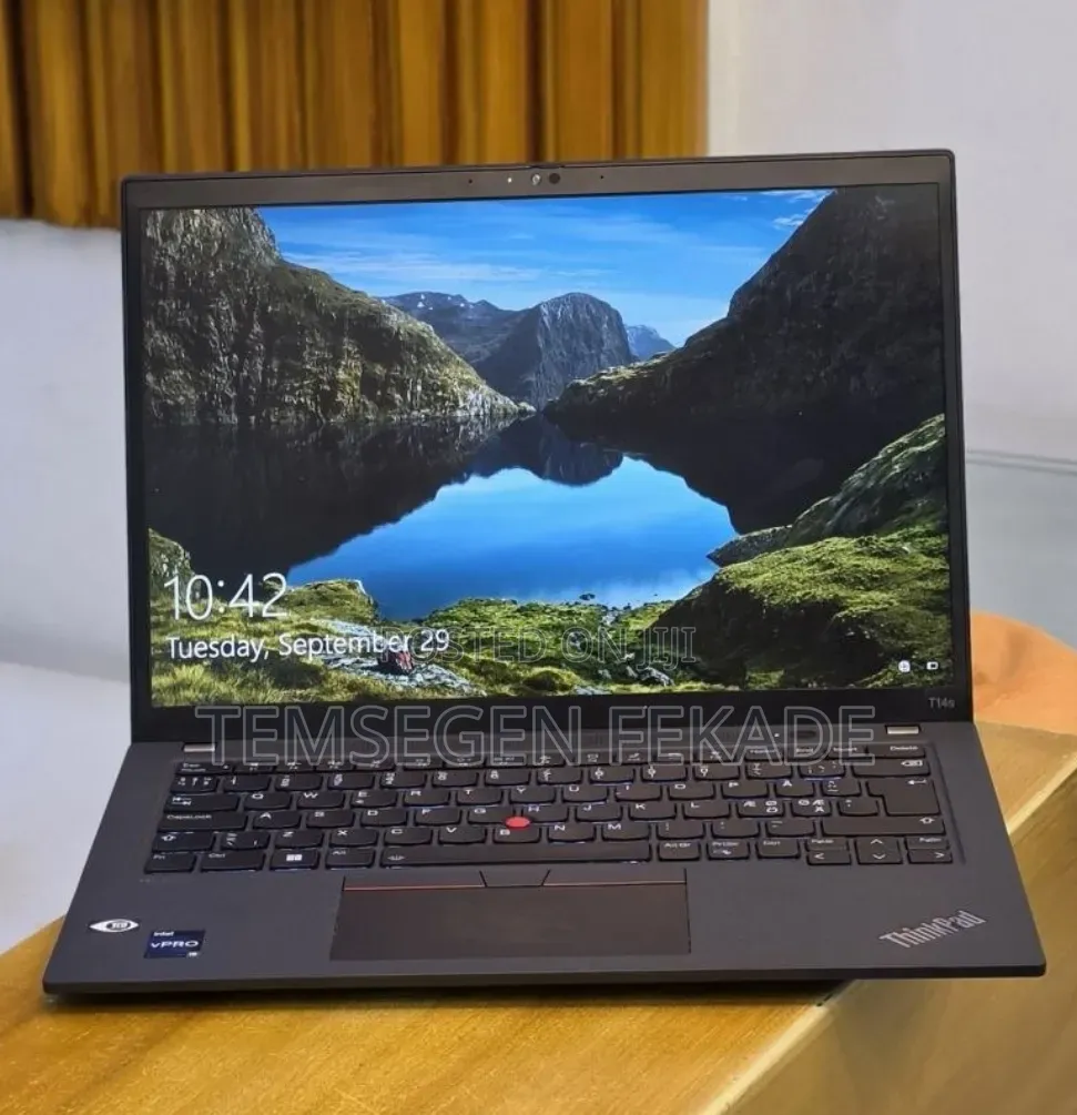 New Laptop Lenovo ThinkPad T14s Gen 2 16GB Intel Core i5 SSD 512GB