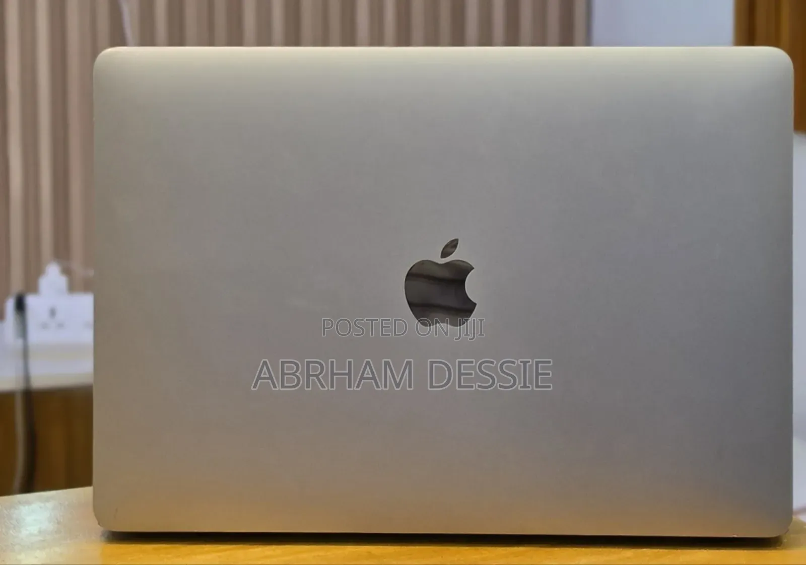 New Laptop Apple MacBook Air 2020 M1 16GB Apple M1 SSD 512GB