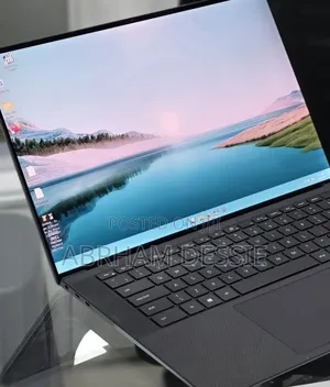 New Laptop Dell 16GB Intel Core i7 SSD 512GB