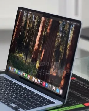 New Laptop Apple MacBook Air 2025 M4 16GB Apple M4 SSD 512GB