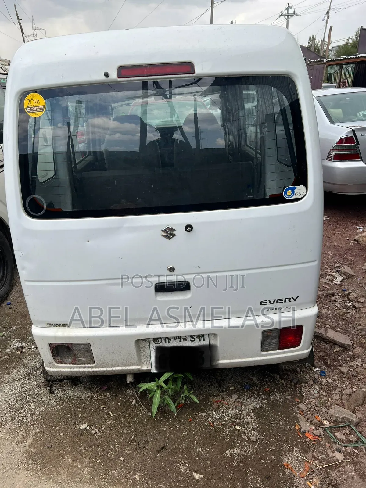 Suzuki Every Wagon 2012 White