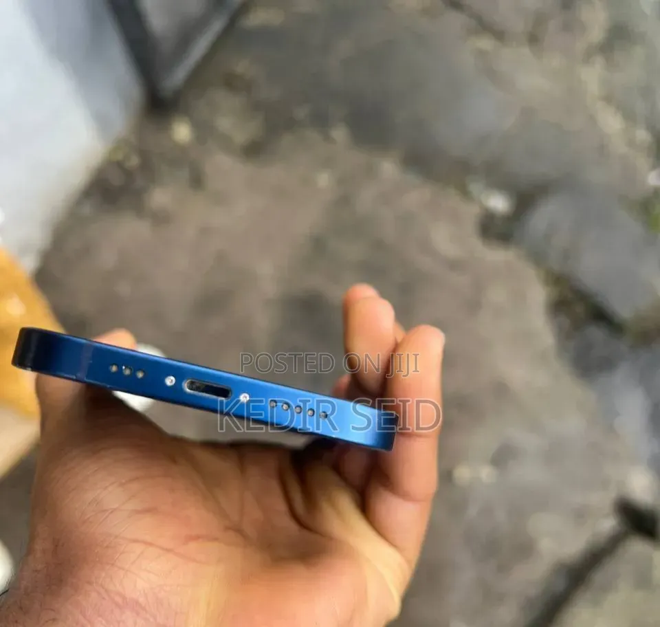 Apple iPhone 12 64 GB Blue