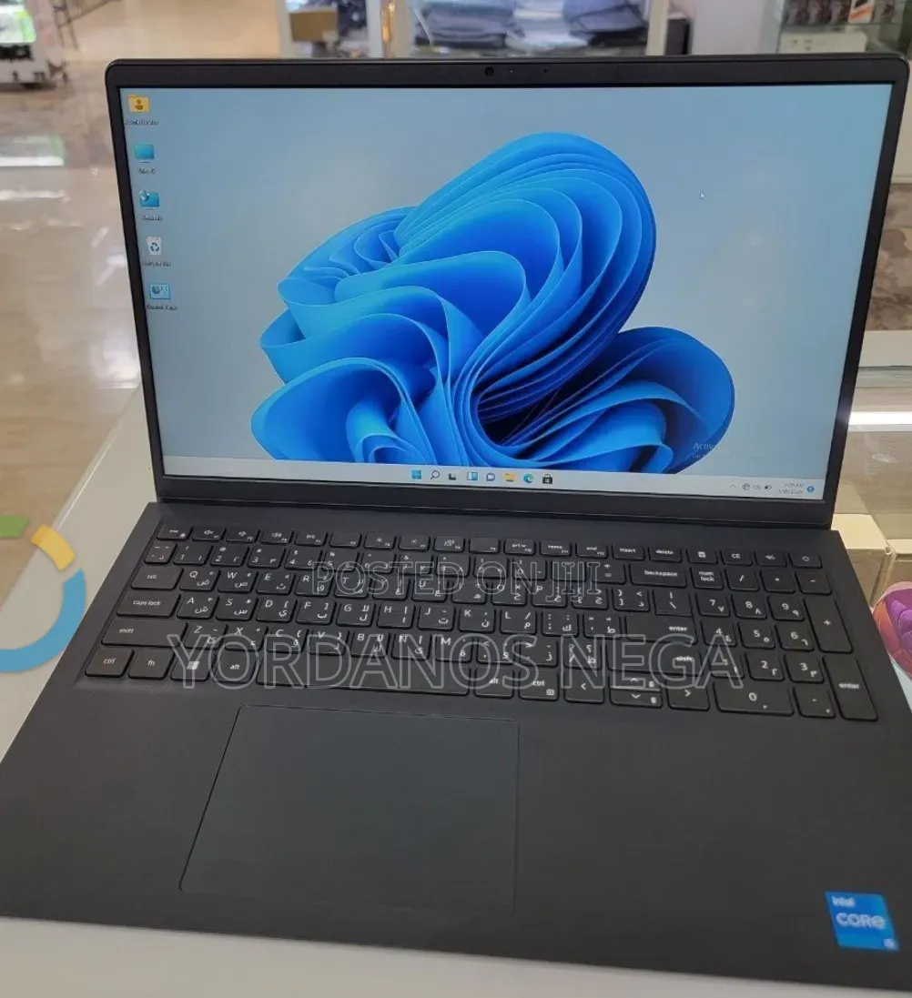 New Laptop Dell Vostro 15 5525 16GB Intel Core i5 SSD 512GB