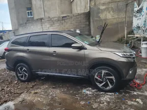 Toyota Rush 2022 Gray