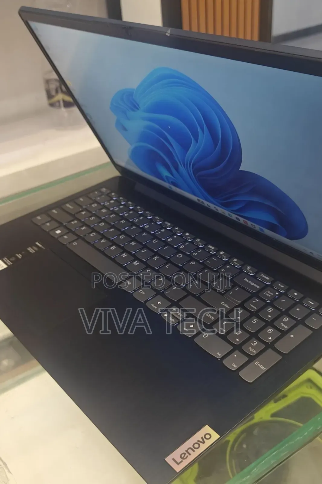 New Laptop Lenovo Ideapad 3 8GB Intel Pentium SSD 512GB