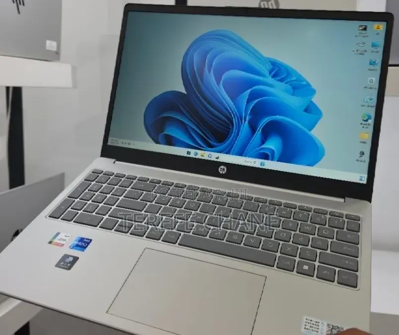 New Laptop HP Stream Notebook 16GB Intel Core i7 SSD 512GB
