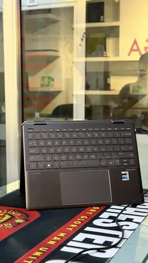 New Laptop HP Spectre X360 16GB Intel Core i7 SSD 1T