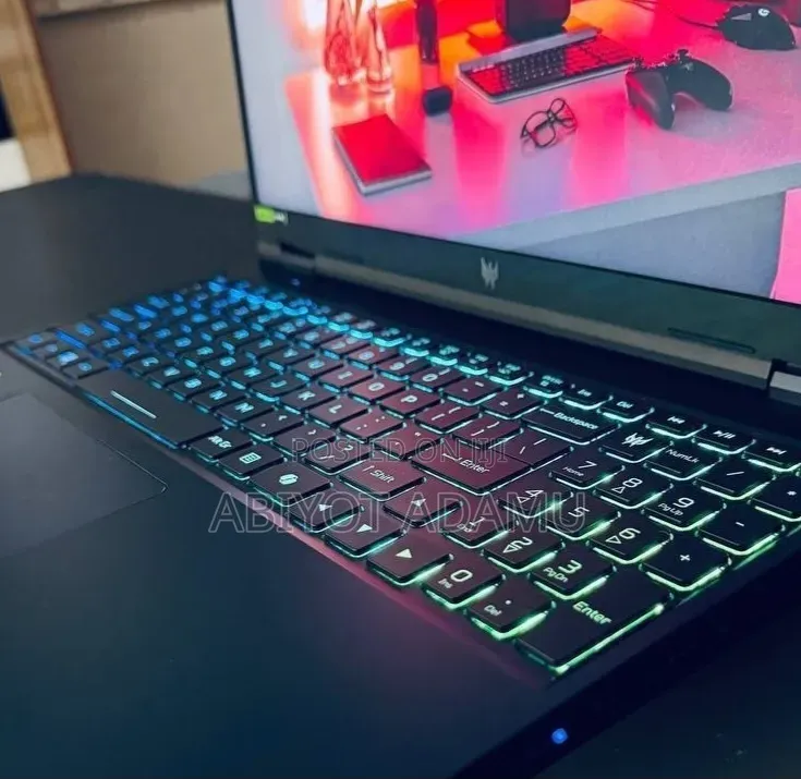 New Laptop Acer Predator Helios Neo 16 16GB Intel Core i9 SSD 1T