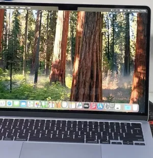 New Laptop Apple MacBook Air 2025 M4 16GB Apple M4 SSD 512GB