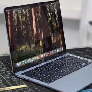 New Laptop Apple MacBook Air 2025 M4 16GB Apple M4 SSD 512GB