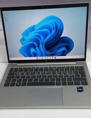 New Laptop HP EliteBook 830 G9 16GB Intel Core i5 SSD 512GB