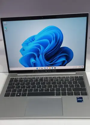 New Laptop HP EliteBook 830 G9 16GB Intel Core i5 SSD 512GB