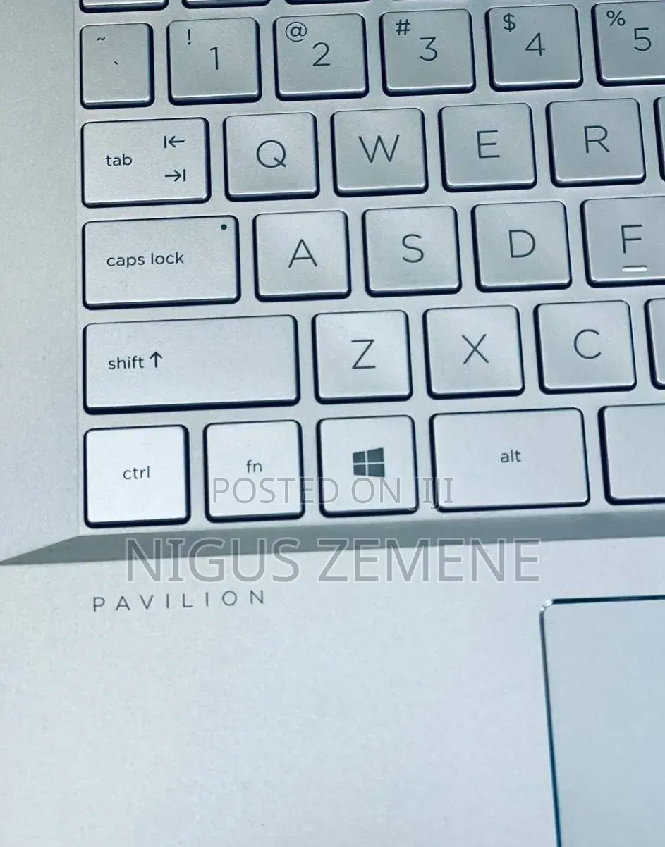 New Laptop HP Pavilion 15 8GB Intel Core i5 SSD 512GB