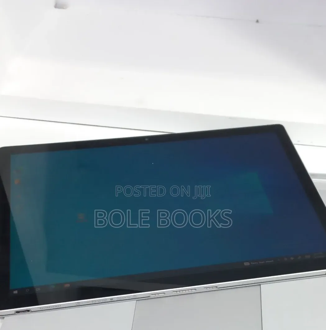 New Laptop Microsoft Surface Book 2 16GB Intel Core i7 SSD 512GB