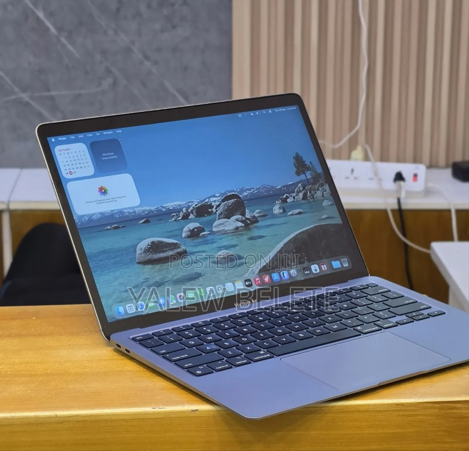New Laptop Apple MacBook Air 2020 M1 16GB Apple M1 SSD 512GB