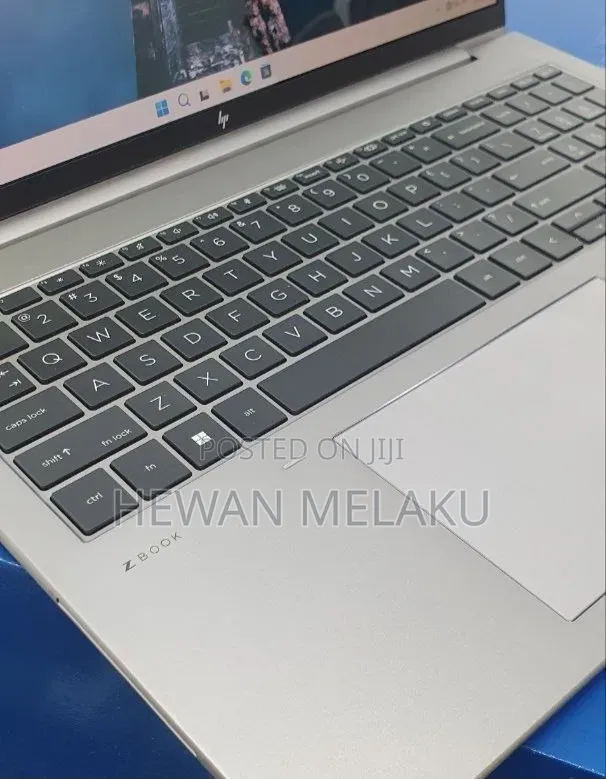 New Laptop HP ZBook 15 16GB Intel Core i7 SSD 512GB