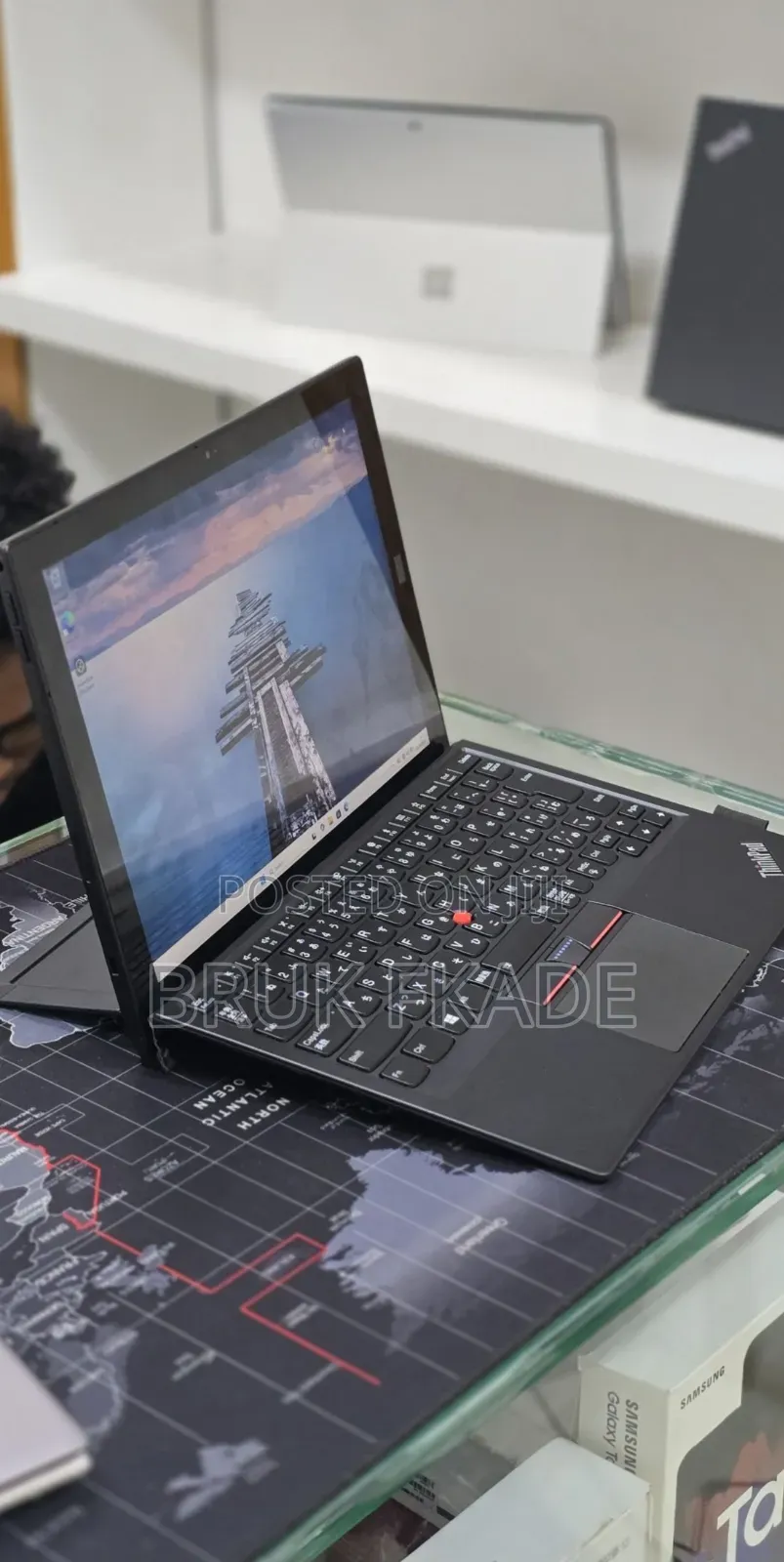 New Laptop Lenovo ThinkPad Yoga 8GB Intel Core i5 SSD 256GB