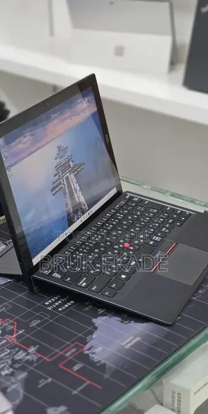 New Laptop Lenovo ThinkPad Yoga 8GB Intel Core i5 SSD 256GB