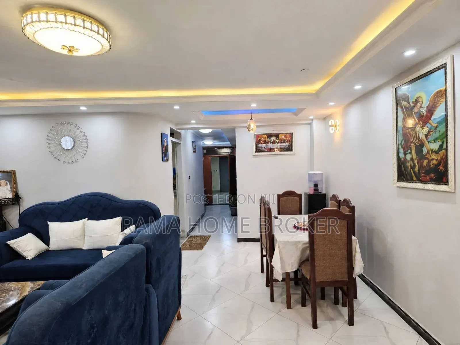 Furnished 3bdrm Condo in ታክሲ መነሻ 49 አደባባይ, Yeka for sale