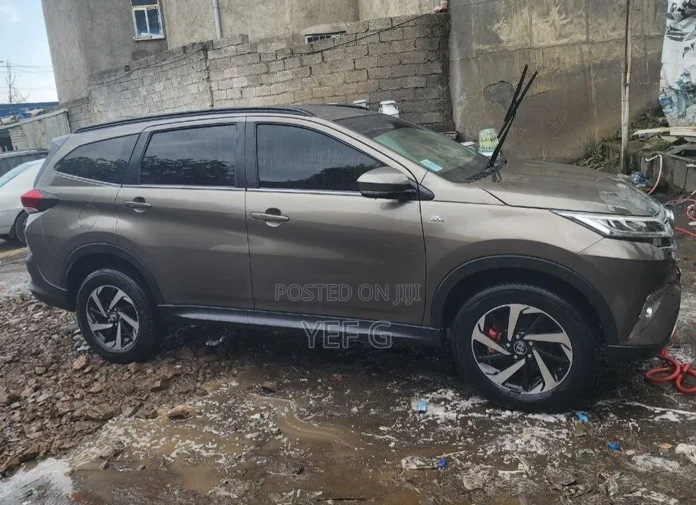 Toyota Rush 2021