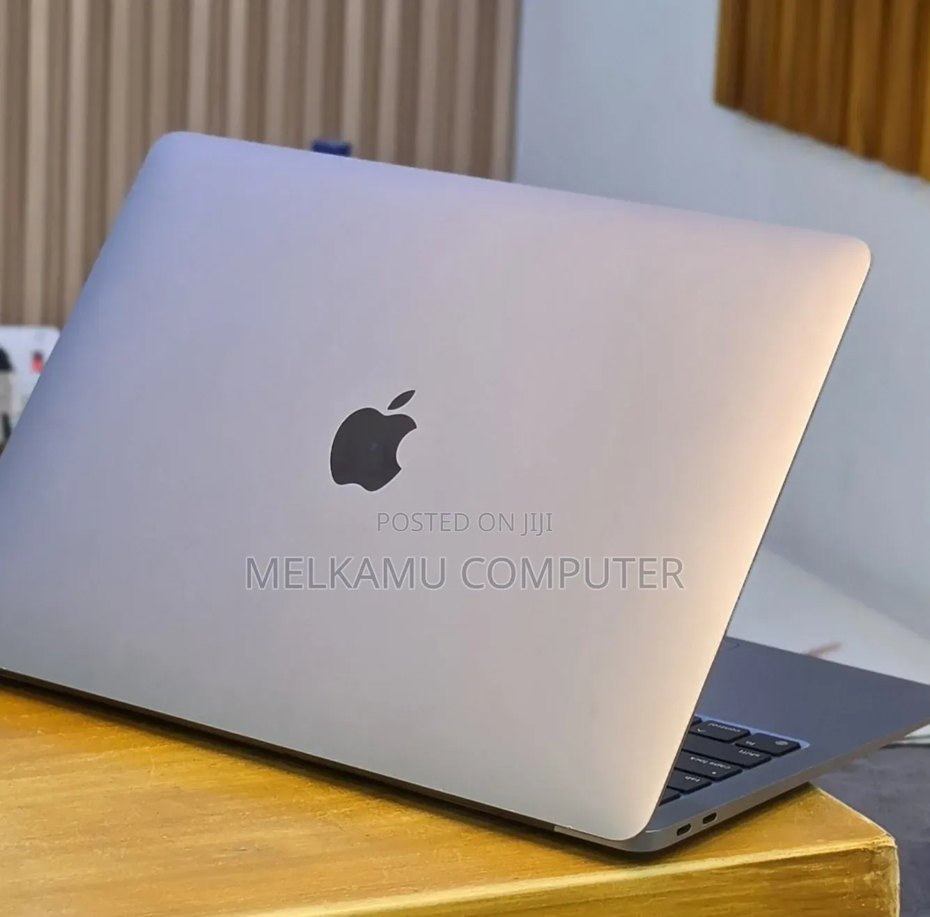 New Laptop Apple MacBook Air 2020 M1 16GB Apple M1 SSD 512GB