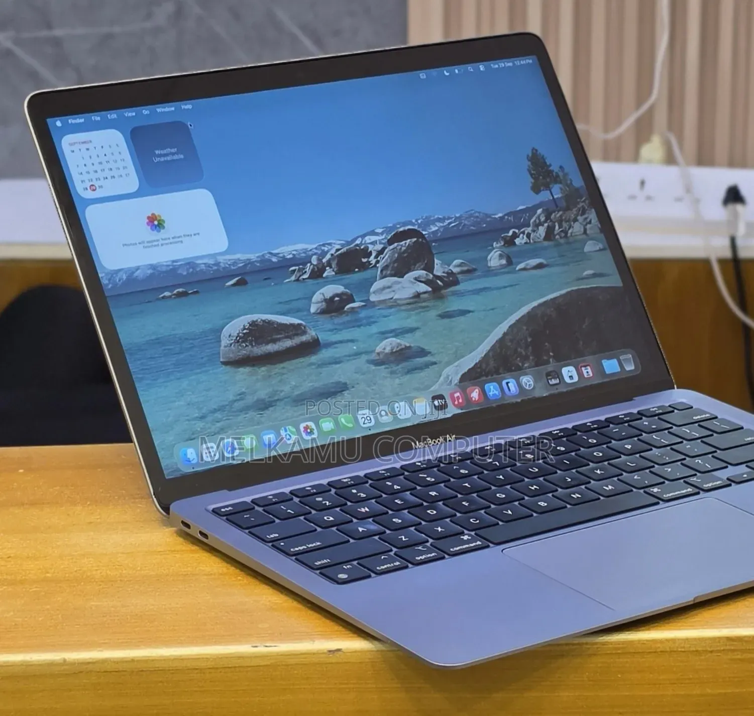 New Laptop Apple MacBook Air 2020 M1 16GB Apple M1 SSD 512GB