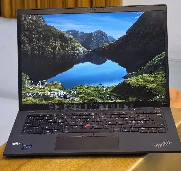 New Laptop Lenovo ThinkPad T14 G3 16GB Intel Core i5 SSD 512GB