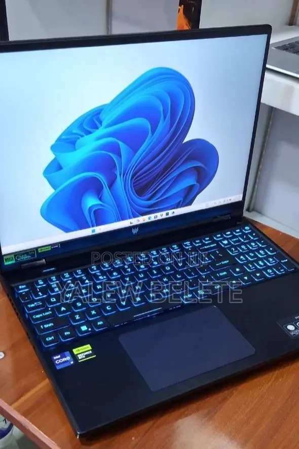 New Laptop Acer Predator Helios 16 16GB Intel Core i9 SSD 1T
