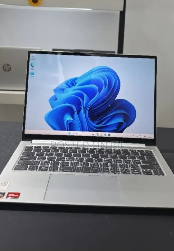New Laptop Lenovo IdeaPad Flex 14 16GB AMD Ryzen 7 SSD 512GB