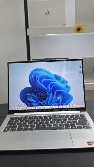 New Laptop Lenovo IdeaPad Flex 14 16GB AMD Ryzen 7 SSD 512GB
