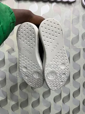 የወንዶች ጫማ Made in Thailand