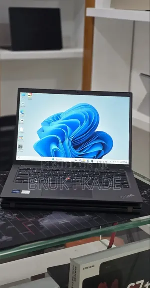 New Laptop Lenovo ThinkPad T14s Gen 1 16GB Intel Core i7 SSD 512GB