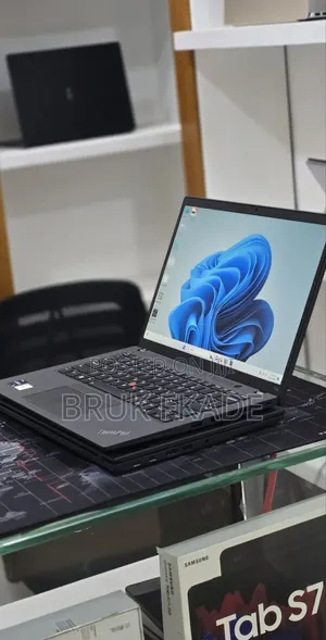 New Laptop Lenovo ThinkPad T14s Gen 1 16GB Intel Core i7 SSD 512GB