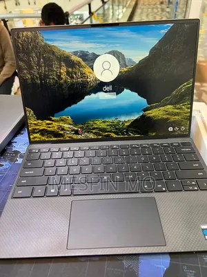 New Laptop Dell XPS 15 32GB Intel Core i7 SSD 512GB