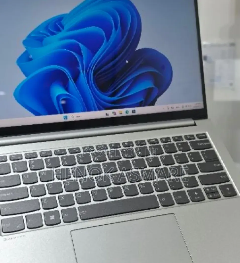 New Laptop Lenovo IdeaPad Z575 16GB AMD Ryzen 7 SSD 512GB