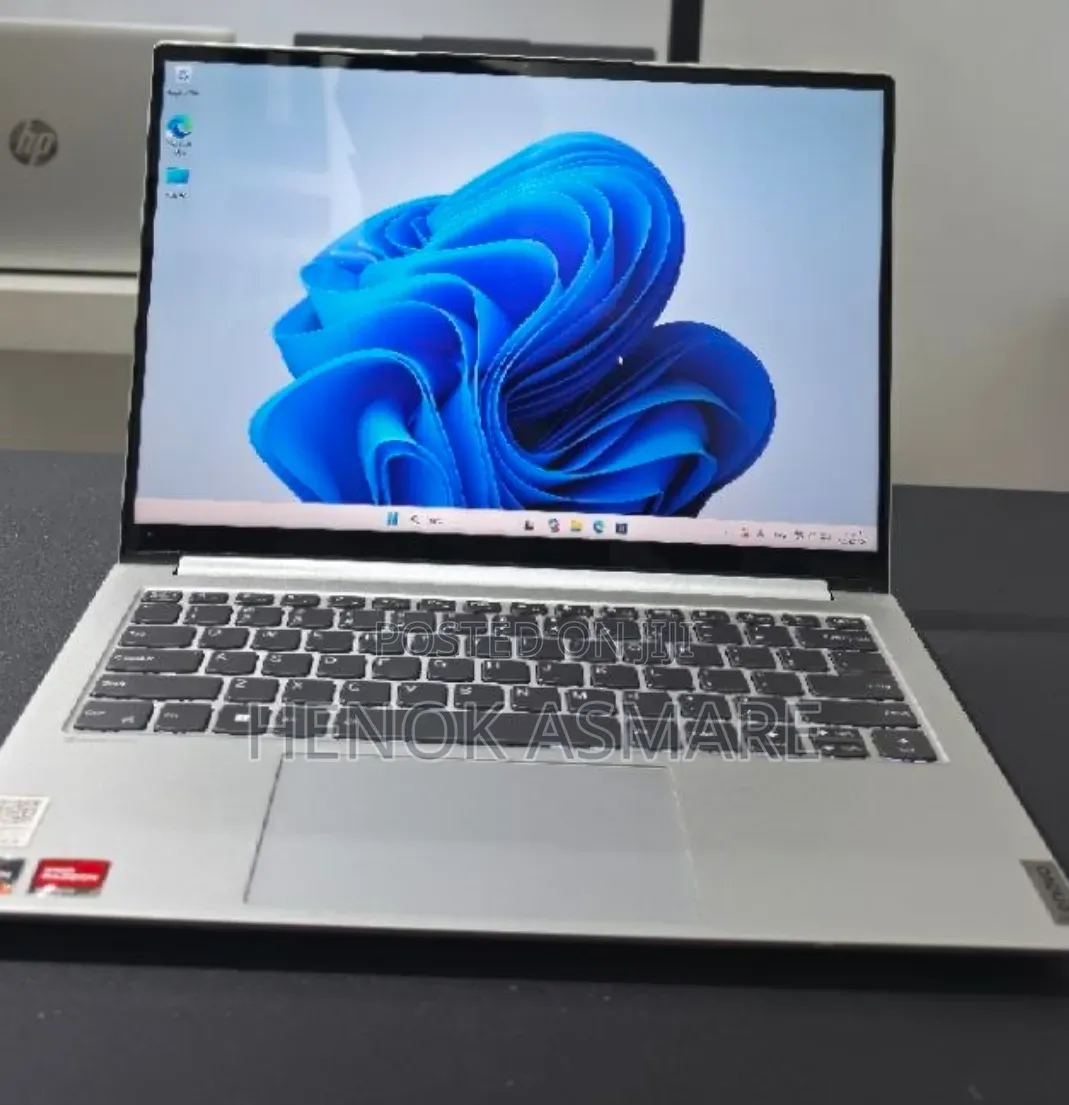 New Laptop Lenovo IdeaPad Z575 16GB AMD Ryzen 7 SSD 512GB