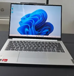 New Laptop Lenovo IdeaPad Z575 16GB AMD Ryzen 7 SSD 512GB