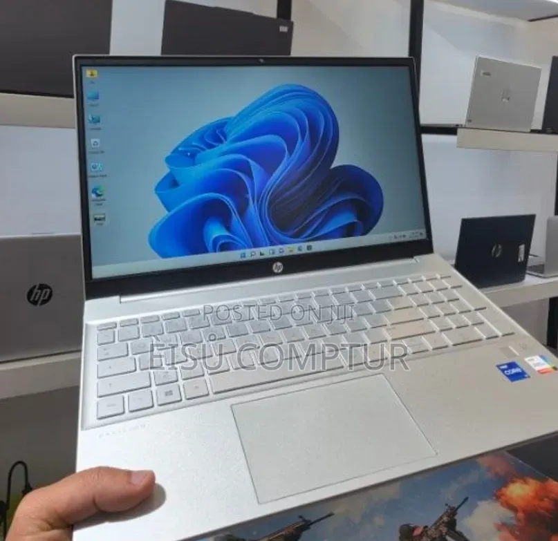 New Laptop HP Pavilion 15 16GB Intel Core i7 SSD 512GB